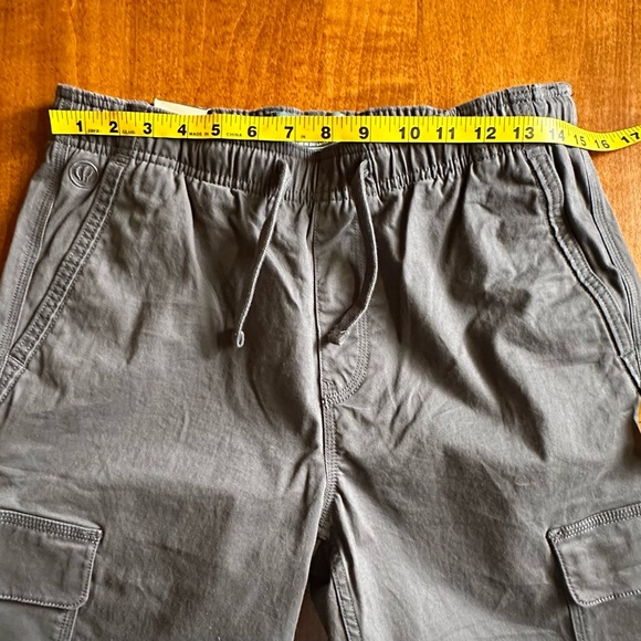 Fat Face•elastic waist cargo shorts•32” waist•cotton blend•dark charcoal gray - Picture 9 of 14